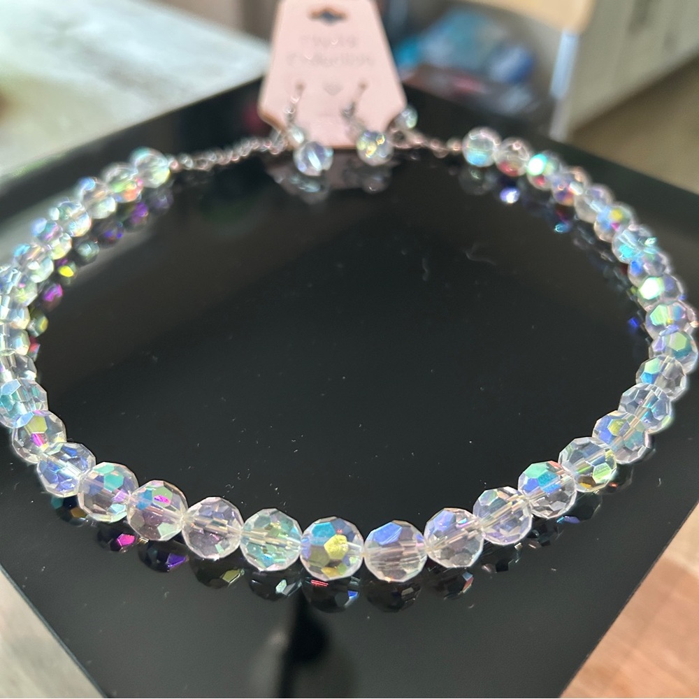 NWT: Sparkling Vintage Swarovski Crystal necklace and earring set